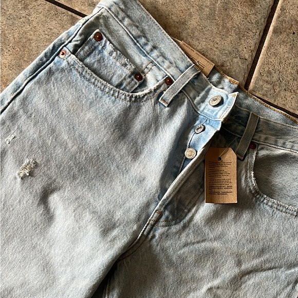 Levi’s NWT 27/28 - Picture 3 of 6